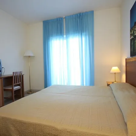 Hotel Pietrenere Rodi Garganico