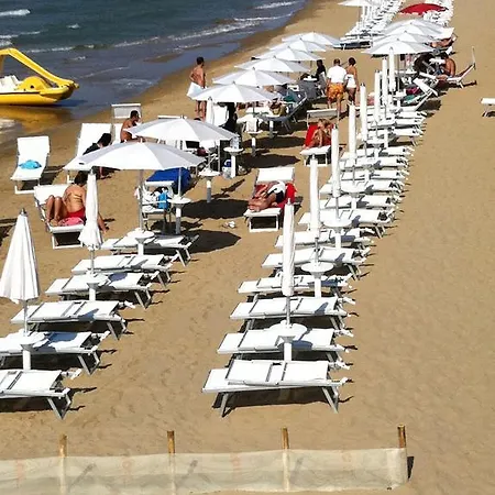 Pietrenere Hotel 3*